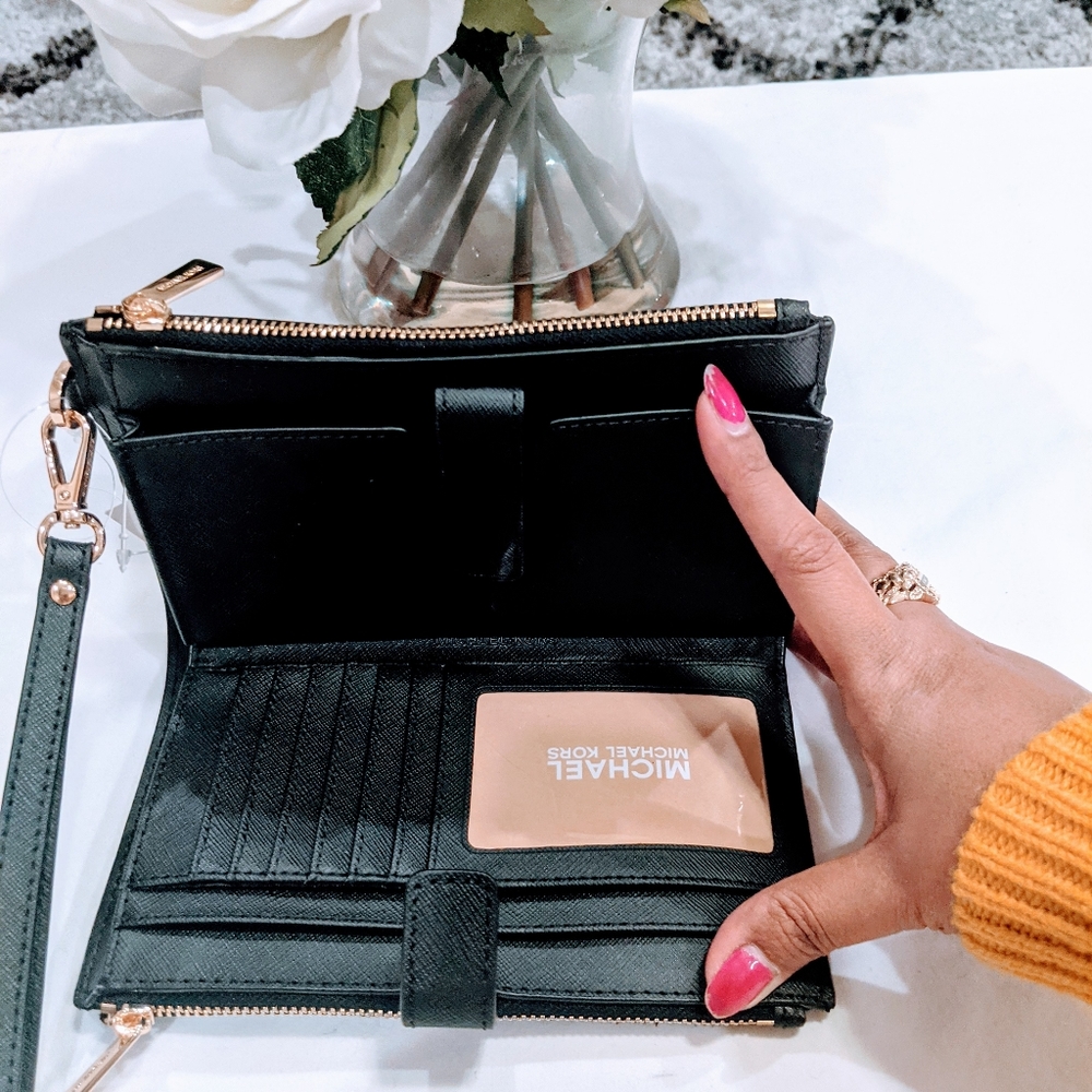Michael kors wallet